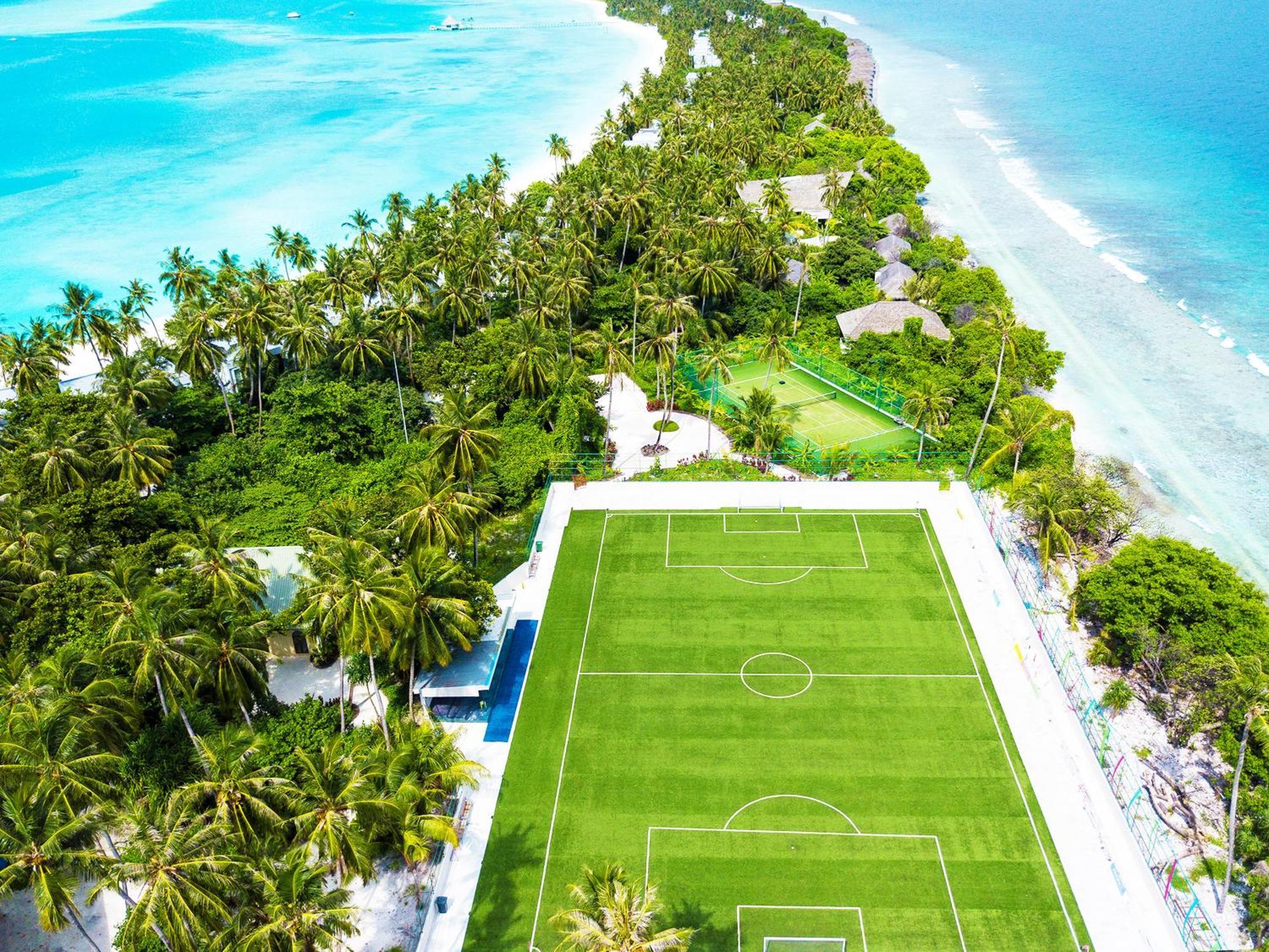 Kandima Maldives Kudahuvadhoo Exteriér fotografie The club's training ground